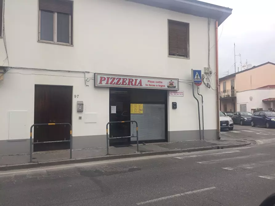Immagine 15 di Pizzeria / Pub in vendita  in Via Fabio Filzi 157 a Prato