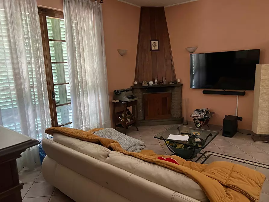 Immagine 24 di Villa in vendita  a Montemurlo