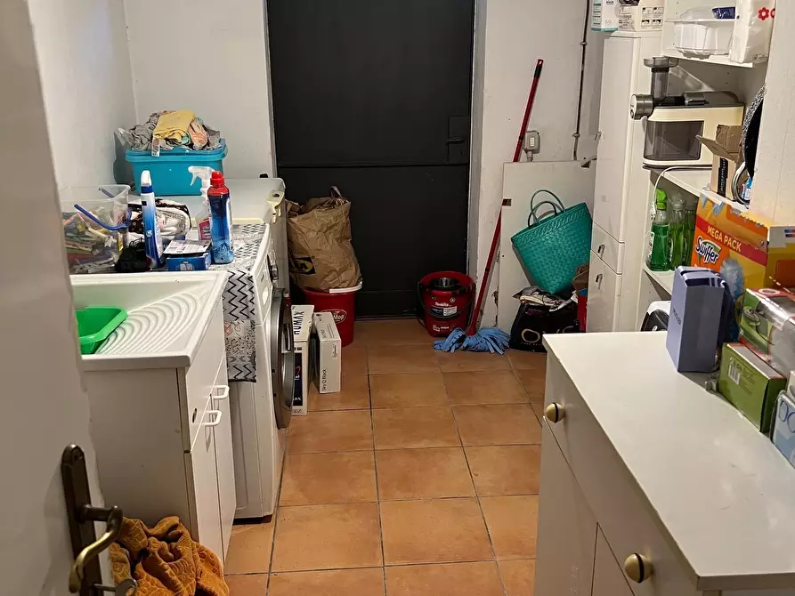 Immagine 6 di Villa in vendita  a Montemurlo