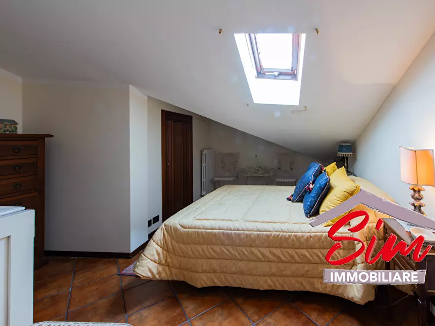 Immagine 26 di Pentalocale in vendita  in Via Agogna sn a Novara