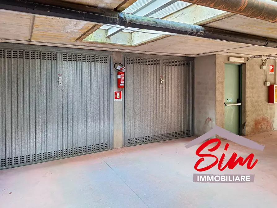 Immagine 17 di Garage in vendita  in Via Guglielmo Marconi 8 a Novara