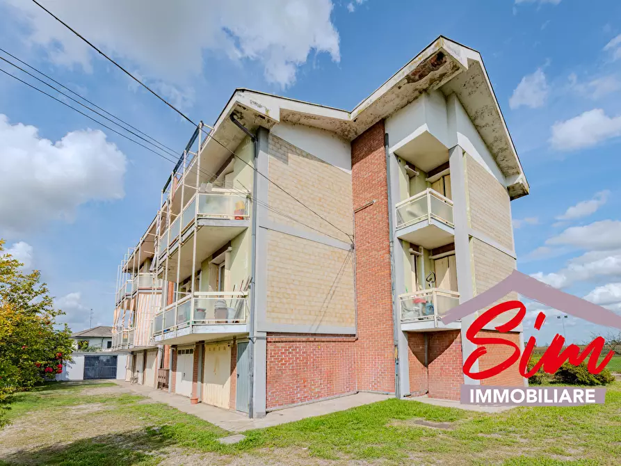 Immagine 39 di Quadrilocale in vendita  in Via cascine vignole snc a Casaleggio Novara