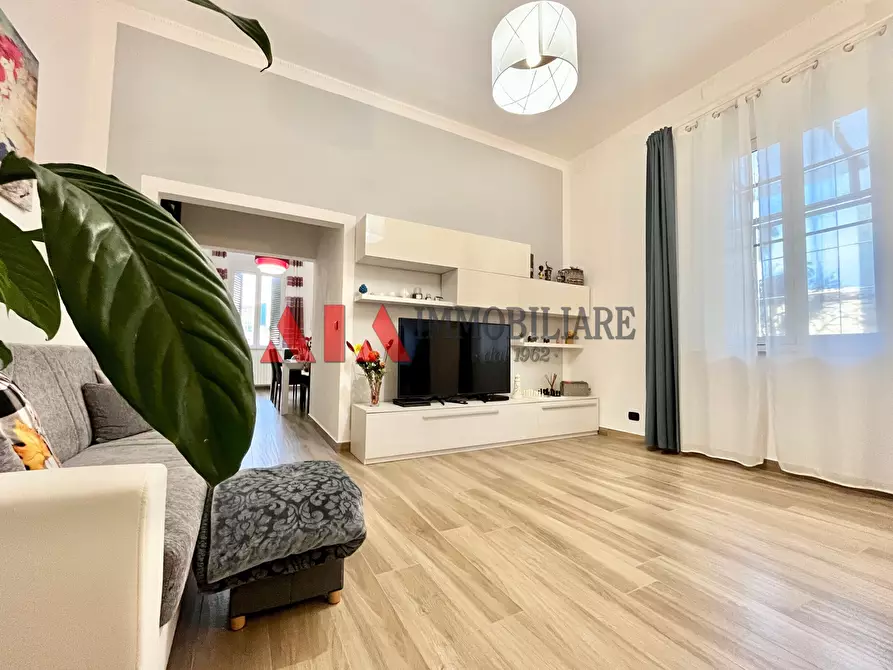 Immagine 6 di Pentalocale in vendita  in Via Indipendenza a Livorno