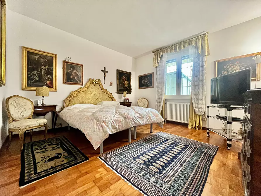 Immagine 11 di Villa in vendita  in Via Bologna a Pontedera