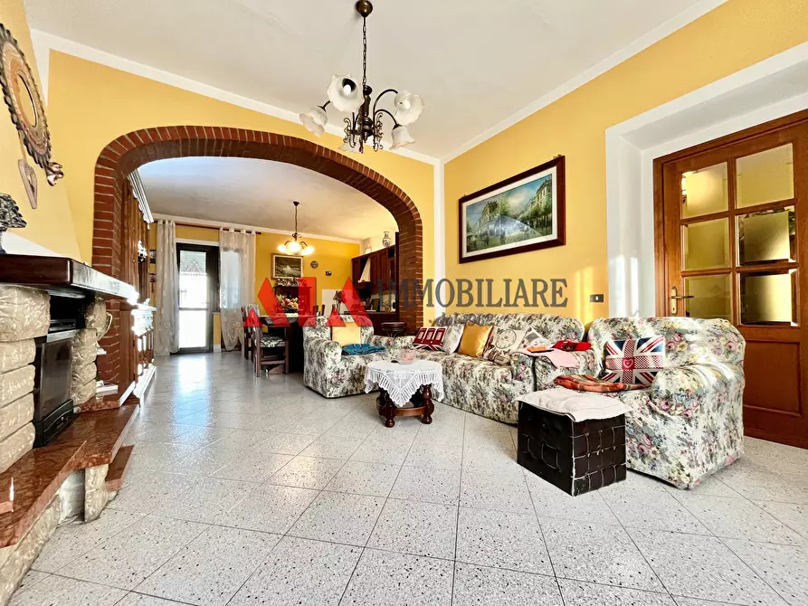 Immagine 12 di Villa in vendita  in Via delle Croci a Bientina