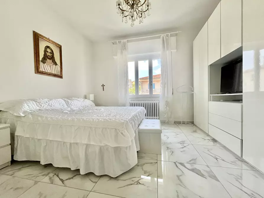 Immagine 19 di Casa bifamiliare in vendita  in SS439 a Buti