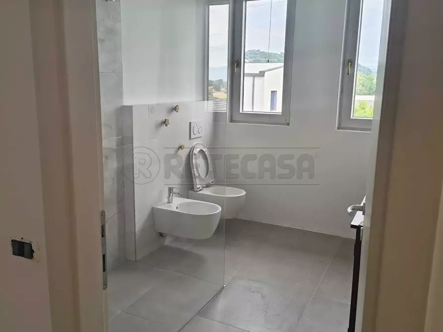Immagine 4 di Appartamento in affitto  a Creazzo