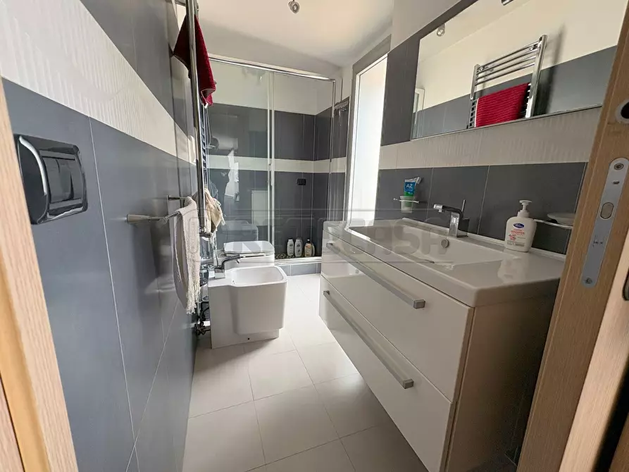 Immagine 51 di Mansarda in vendita  in Via Nicola Gaglione a Marcianise