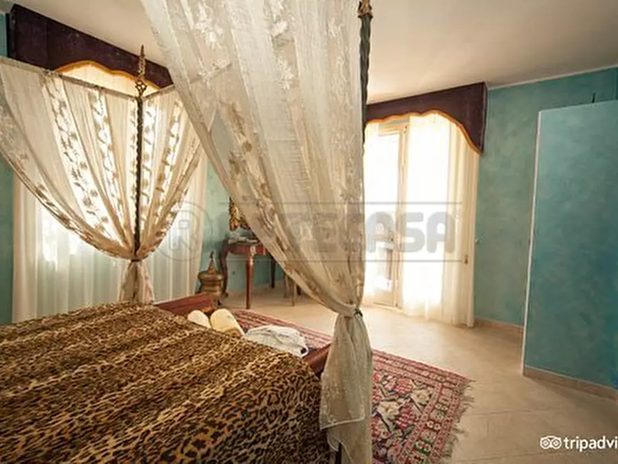 Immagine 41 di Villa in vendita  a Castelvetrano