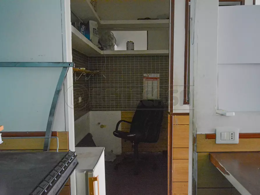 Immagine 3 di Locale commerciale in affitto  in Viale della Libertà 343 a Messina