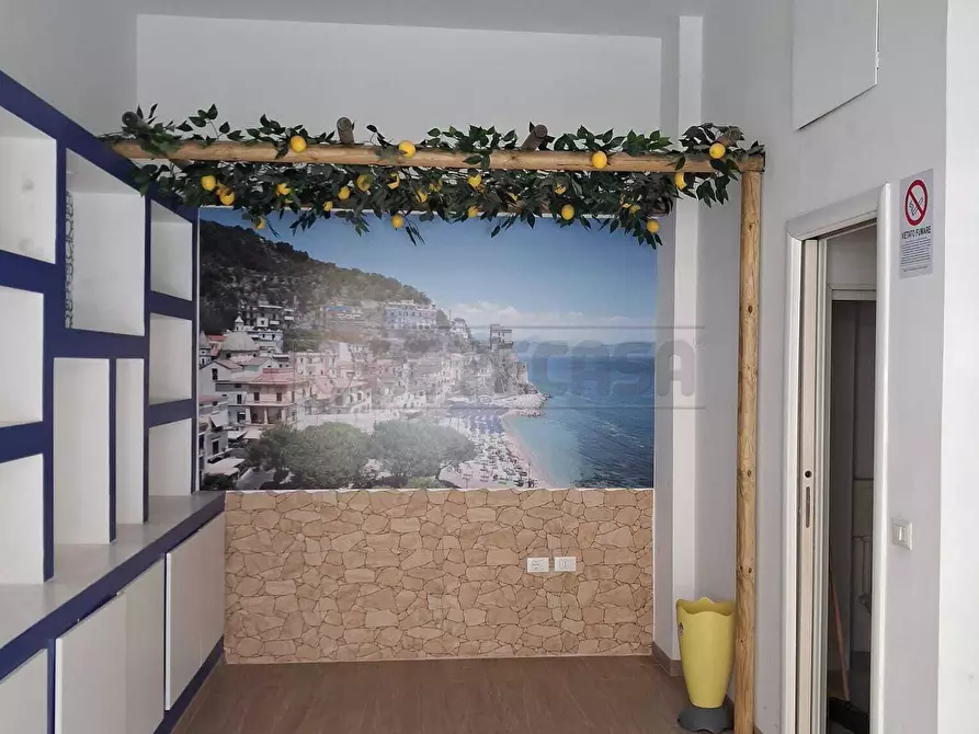 Immagine 7 di Locale commerciale in affitto  in Via Posidonia 54 a Salerno