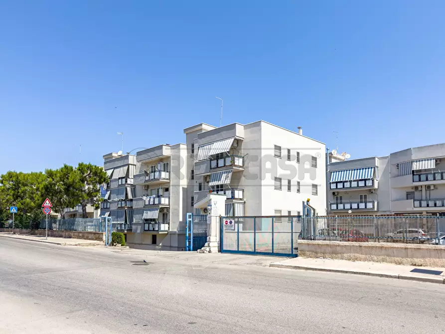 Immagine 1 di Trilocale in vendita  in Corso Dottor Sergio Cosmai 58 a Bisceglie