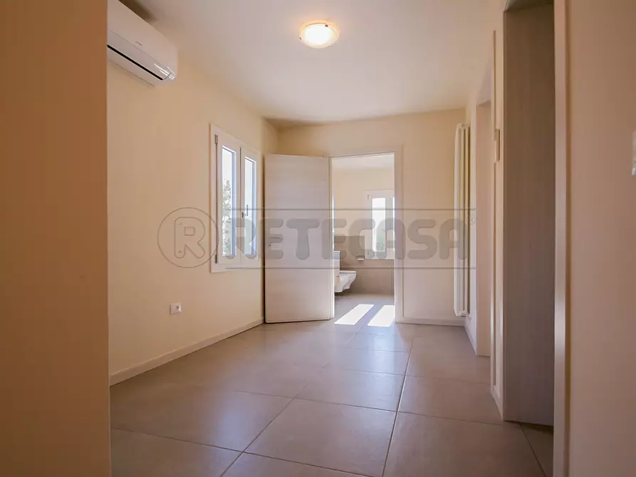 Immagine 14 di Porzione di casa in affitto  in VIA CAPITELLI 23 a Pozzoleone