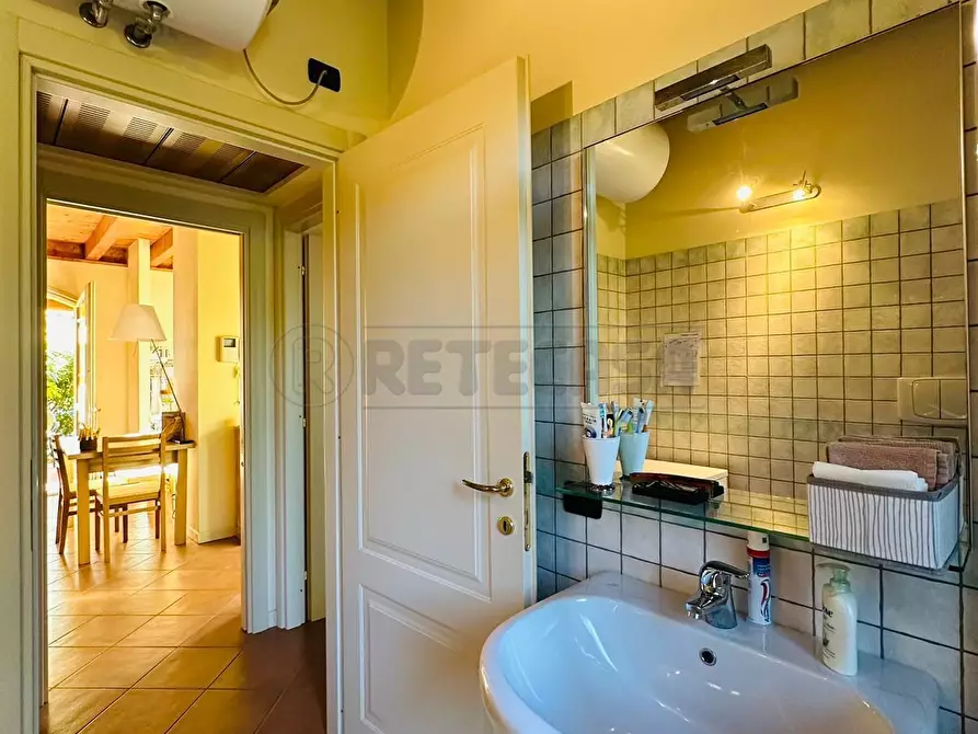 Immagine 14 di Appartamento in affitto  in Via del torchio a Manerba Del Garda