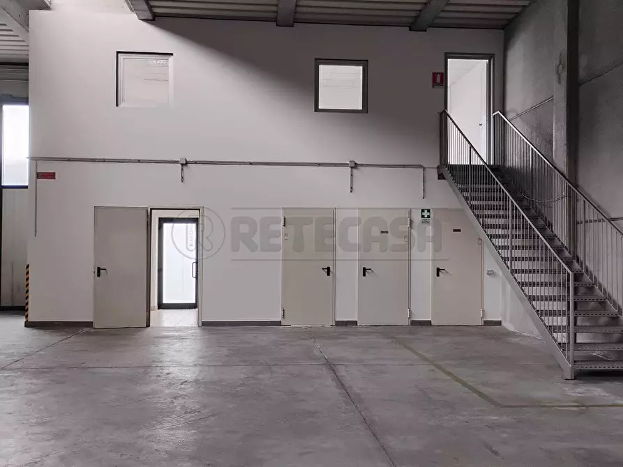 Immagine 3 di Attività artigianale in affitto  in Via Cà Sordis a Montebello Vicentino