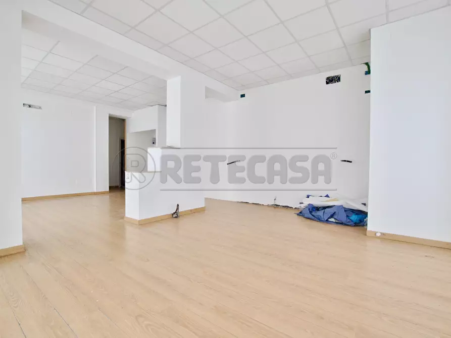 Immagine 4 di Locale commerciale in affitto  in via roma 76 a Trissino