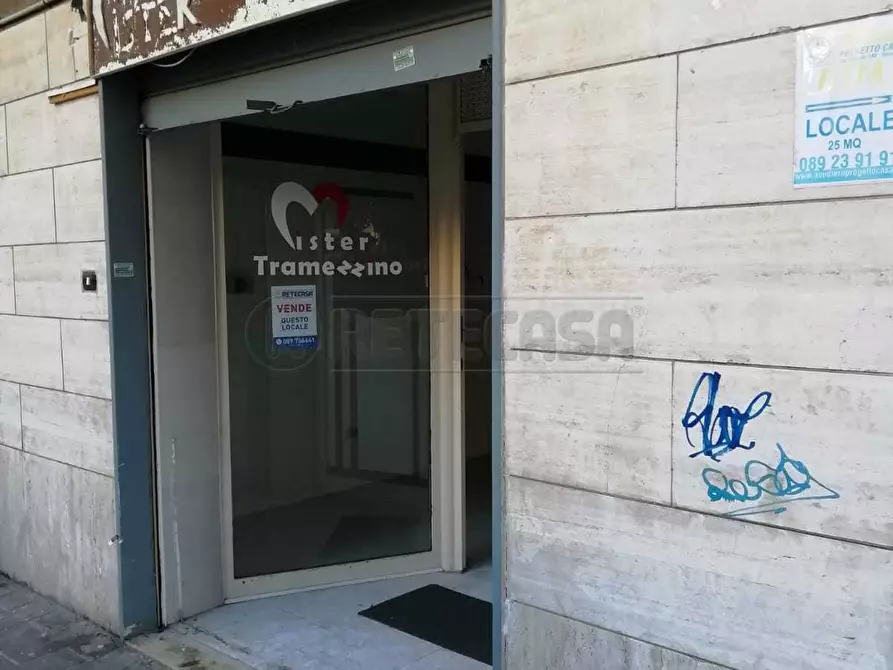 Immagine 5 di Locale commerciale in affitto  in Via Paolo Grisignano 8 a Salerno