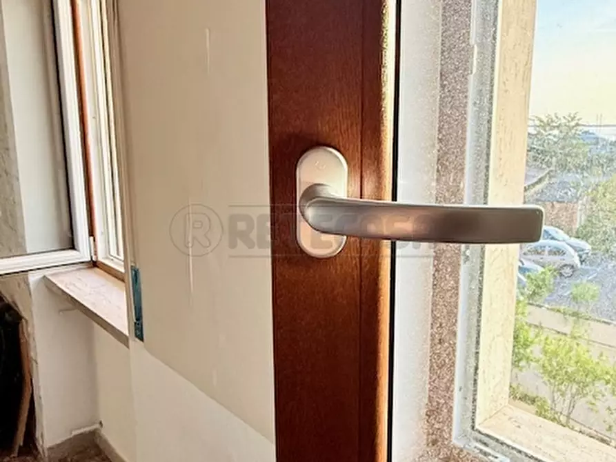 Immagine 14 di Trilocale in vendita  in Via Sandro Pertini 1 a Salerno