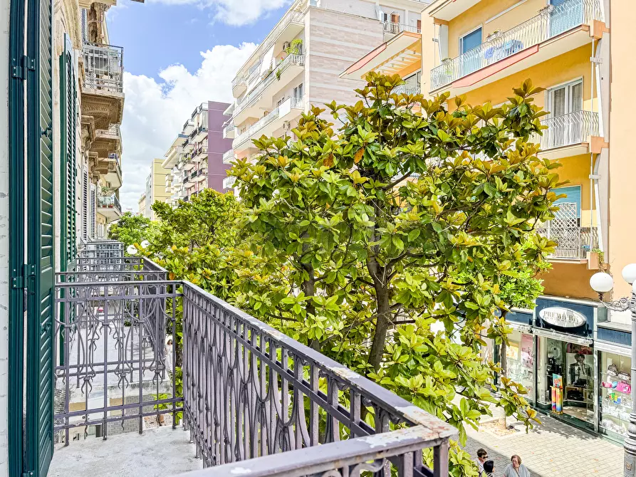 Immagine 11 di Bilocale in vendita  in Via Aldo Moro 31 a Bisceglie