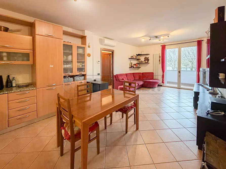 Immagine 4 di Bilocale in vendita  in Via Marinai d'Italia a Creazzo