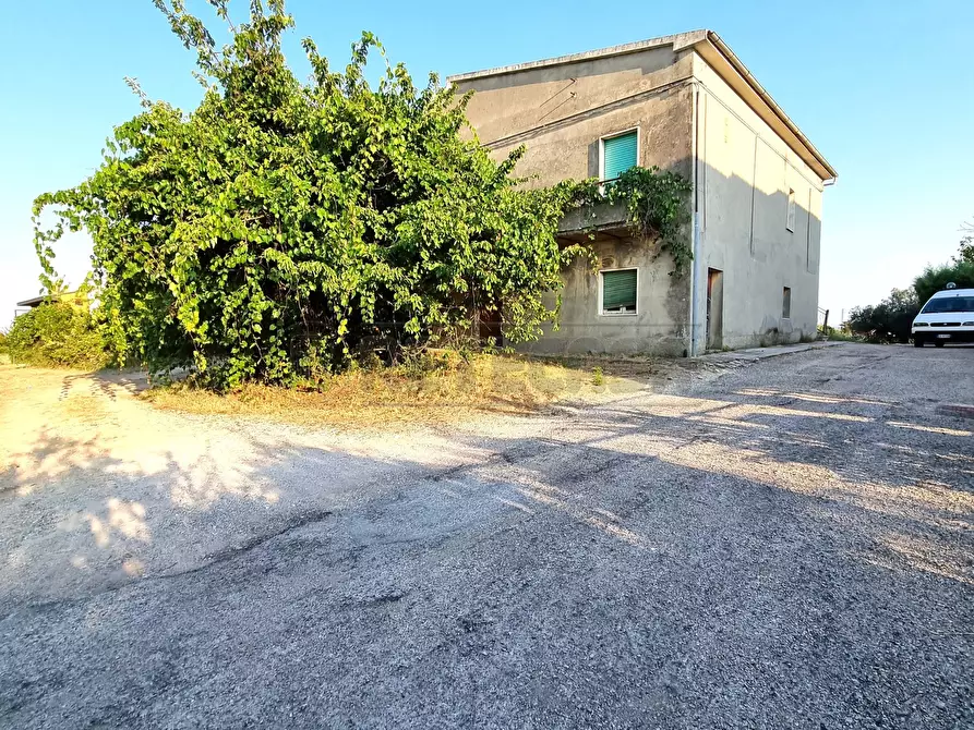 Immagine 1 di Casa indipendente in vendita  a Pescara