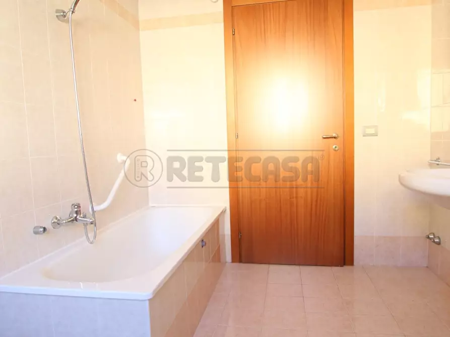 Immagine 16 di Bilocale in vendita  in Via Giovanni Falcone a Barbarano Mossano