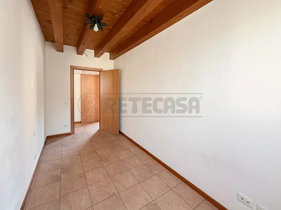 Immagine 9 di Bilocale in vendita  in Via IV Novembre a Sovizzo