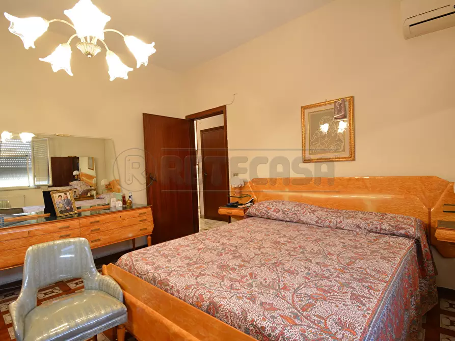 Immagine 22 di Quadrilocale in vendita  in Via Pietro Castelli 250 a Messina