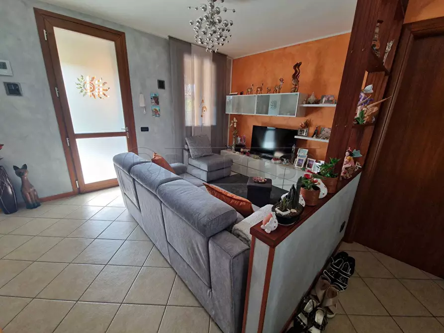 Immagine 5 di Villetta a schiera in vendita  in Via Roma a Pozzaglio Ed Uniti