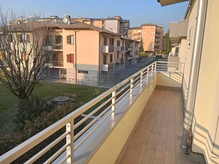 Immagine 15 di Trilocale in vendita  in Via Paderno 42 a Seriate