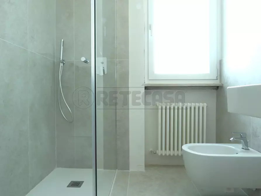 Immagine 24 di Attico in affitto  in Via Cimone 9 a Vicenza