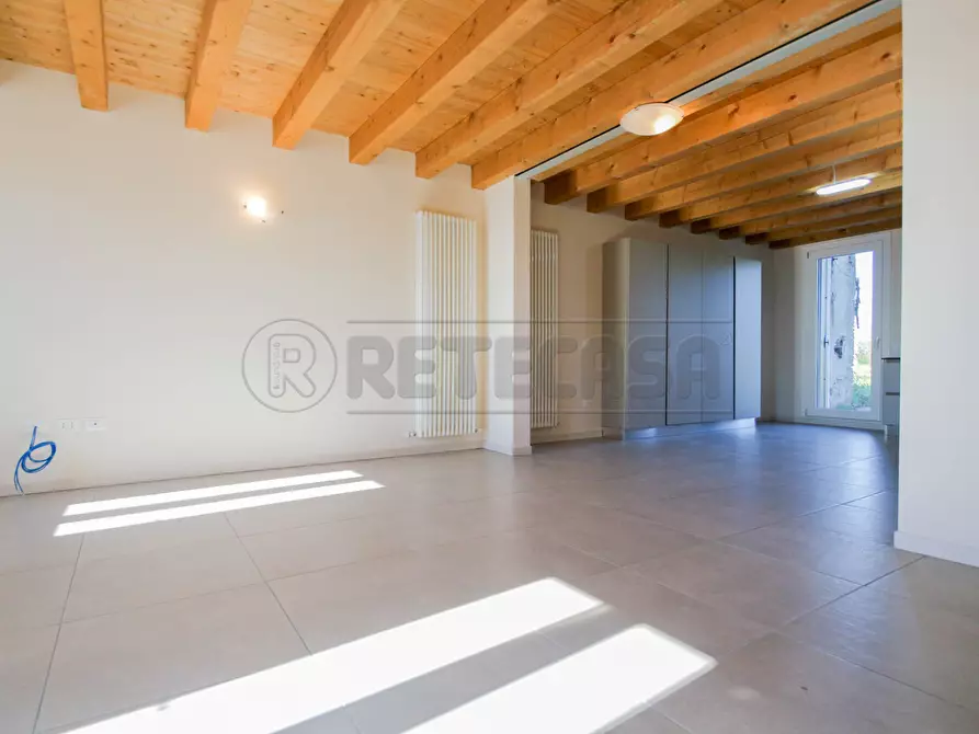 Immagine 9 di Porzione di casa in affitto  in VIA CAPITELLI 21 a Pozzoleone