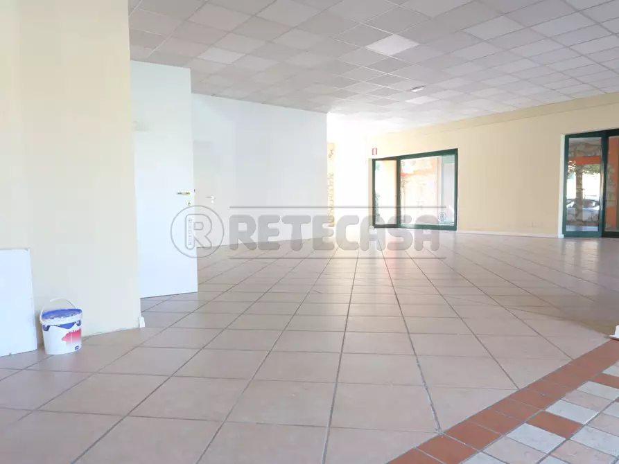 Immagine 3 di Locale commerciale in affitto  in Contrà Corpus Domini a Brendola
