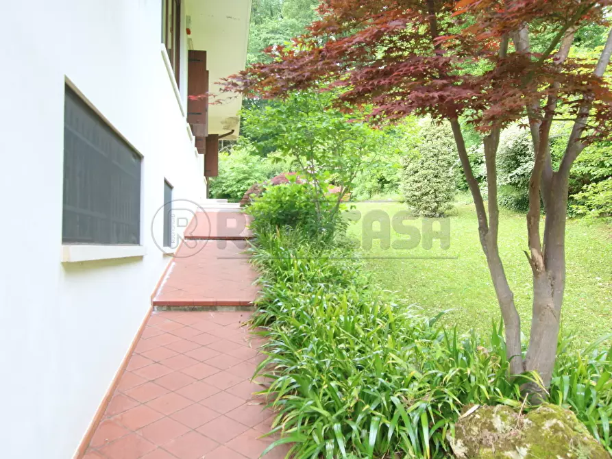 Immagine 54 di Villa in affitto  in Via San Rocco a Arcugnano