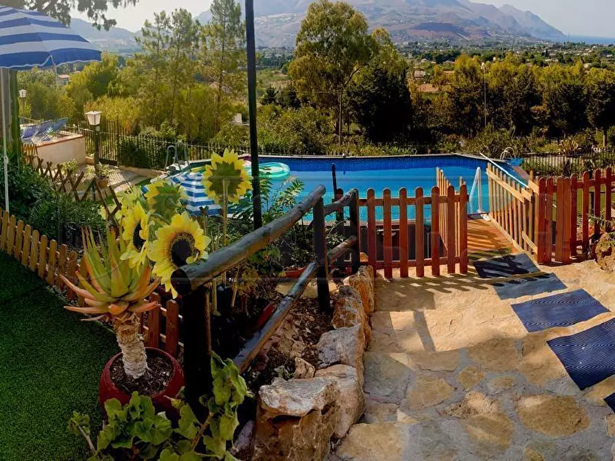 Immagine 40 di Villa in vendita  a Castellammare Del Golfo