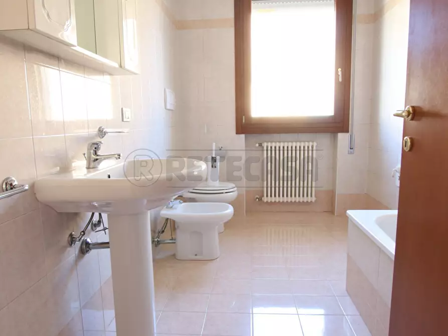 Immagine 14 di Bilocale in vendita  in Via Giovanni Falcone a Barbarano Mossano