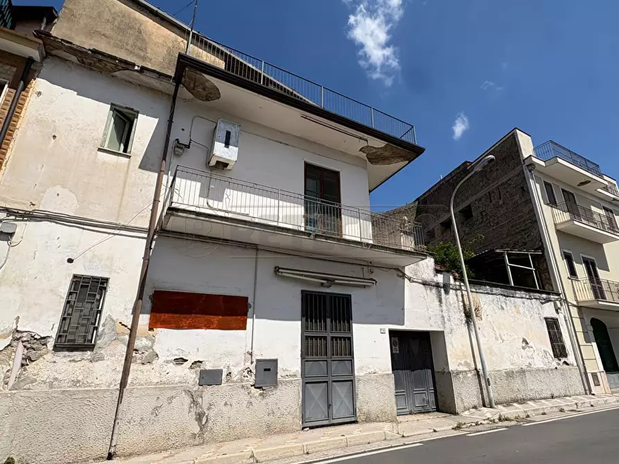 Immagine 1 di Casa bifamiliare in vendita  in Via Giuseppe Verdi 101 a Marcianise