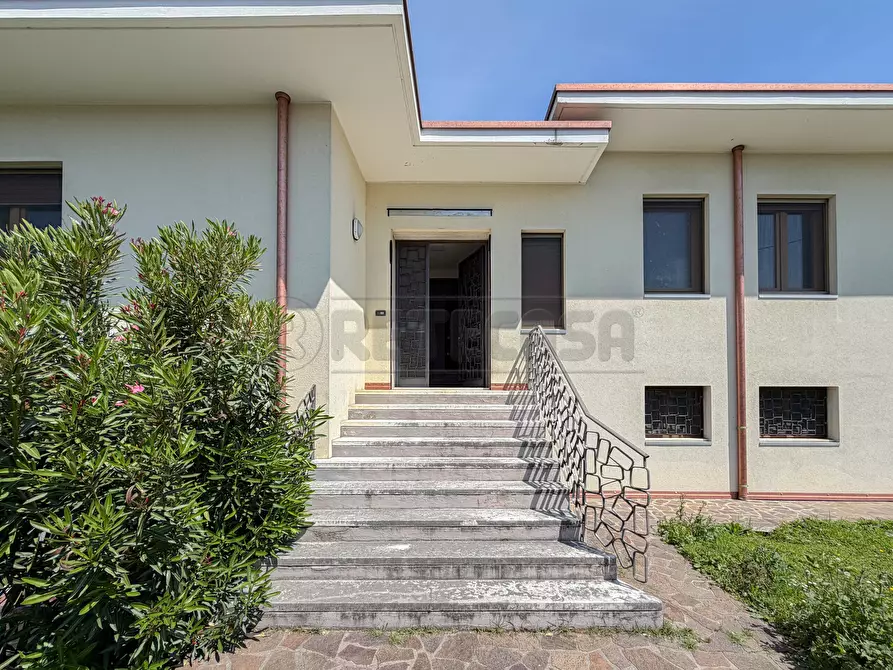 Immagine 1 di Villetta a schiera in vendita  in Via Carducci a Monticello Conte Otto