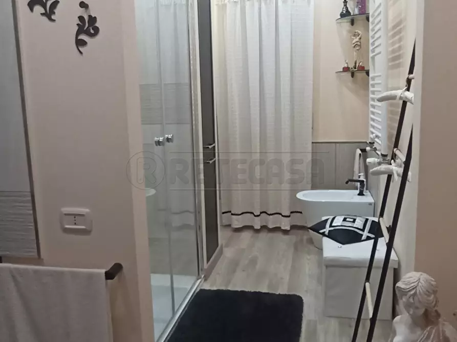 Immagine 9 di Pentalocale in vendita  in via stazzone 41 a Caltanissetta