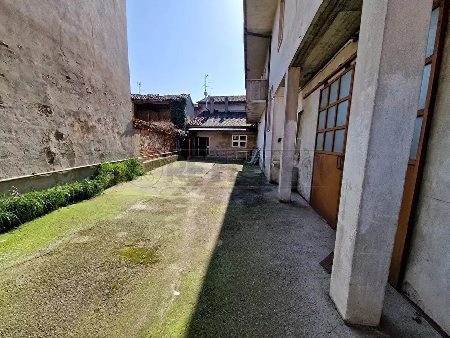 Immagine 32 di Rustico / casale in vendita  in Via L. Strina a Gabbioneta Binanuova