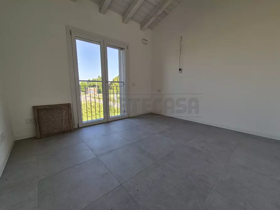 Immagine 12 di Villa in vendita  in Via Carbonera a Cremona