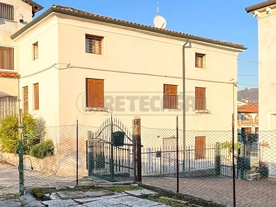 Immagine 47 di Rustico / casale in vendita  in Via Valle a Sovizzo