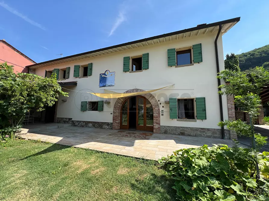 Immagine 1 di Casa semindipendente in vendita  a Vo
