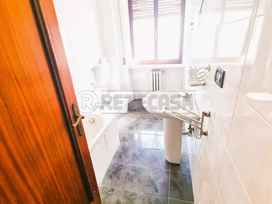 Immagine 13 di Quadrilocale in affitto  a Pescara