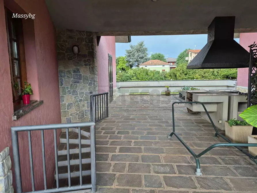 Immagine 9 di Villa in vendita  a Torre De' Roveri