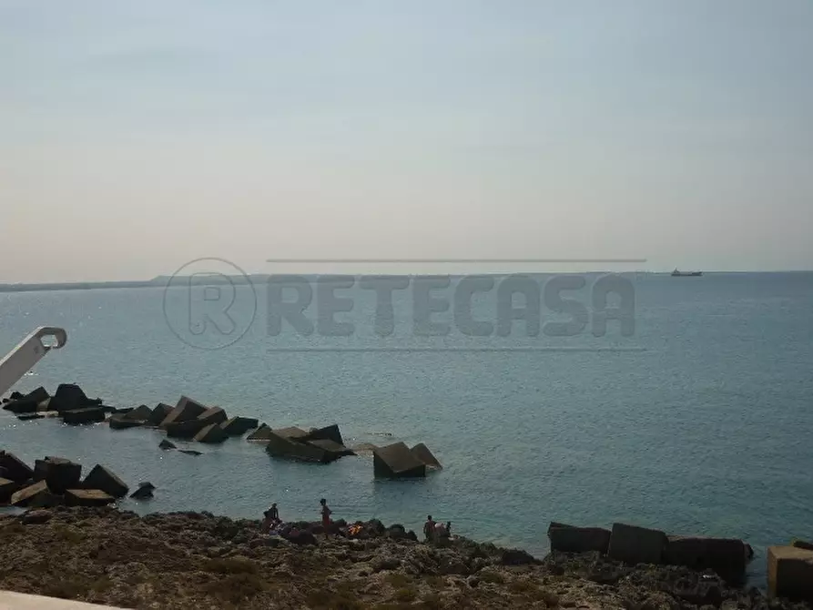 Immagine 25 di Bilocale in vendita  in Via Mazzarella 29 a Gallipoli