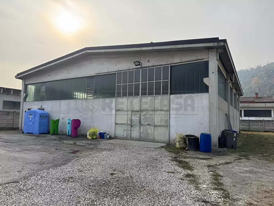 Immagine 3 di Attività artigianale in affitto  a Arcugnano