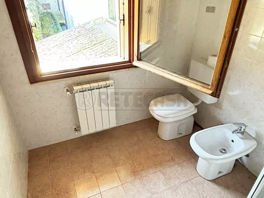 Immagine 11 di Casa semindipendente in vendita  in Via Dottor Domenico dal Lago 9 a Valdagno