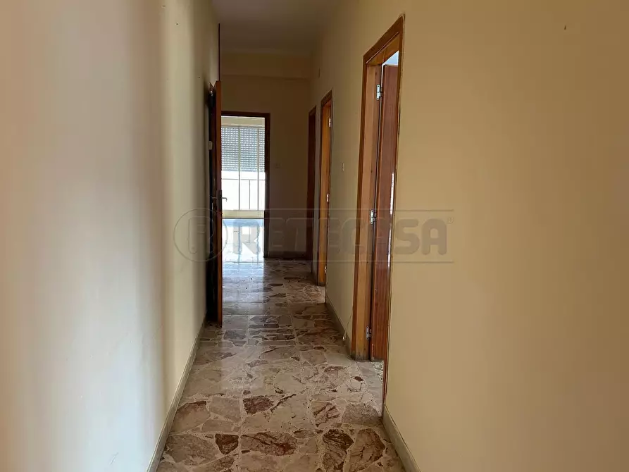 Immagine 22 di Pentalocale in affitto  in via Ruggero Settimo 24 a Caltanissetta