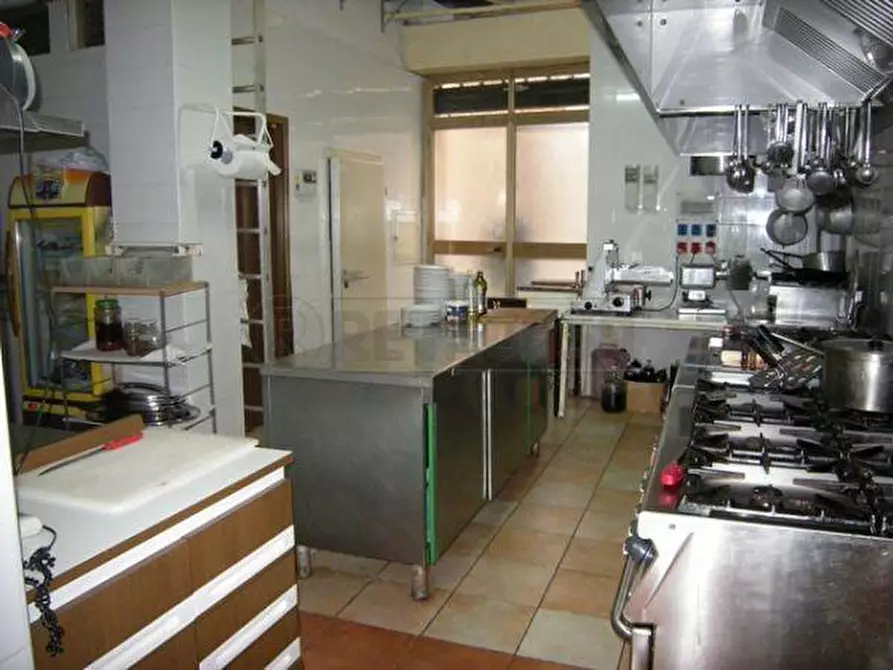 Immagine 7 di Locale commerciale in vendita  in via scovazzo 19 a Caltanissetta